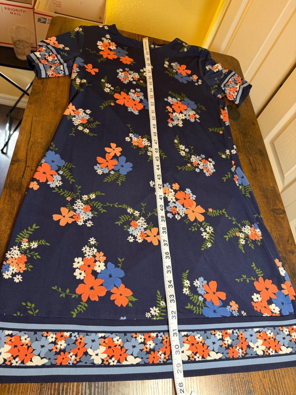 Michael Kors Navy Floral Short Sleeve Shift Dress Like new size Medium - Picture 3 of 7
